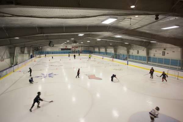 2019_Dec_SCA_Arena_Ice_with_Skaters_4